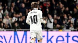 Modric de CR7 gibi gidiyor!