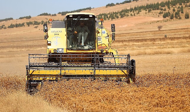 Büyükşehir Destekliyor, Konyalı Çiftçinin Yüzü Gülüyor