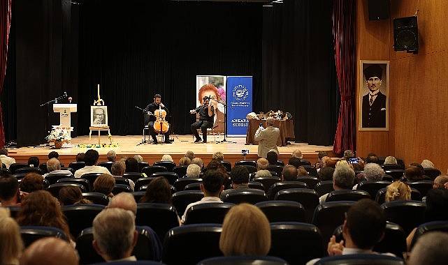 Ceyhun Atuf Kansu mükafatı Özüaydın’a verildi