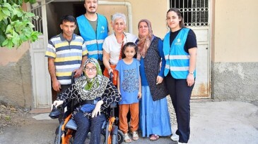 İrem Dönmez’e Akülü Sandelye