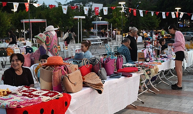 Kemer’de “Üreten konut hanımları kermesi”