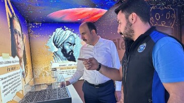 Lider Altay: “Yeni Bilim Tırımız Çocuklara Bilim Sevgisi Aşılıyor”