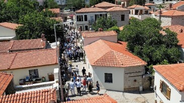 Lider Engin, Görkemli Hatıralar’da Narlıdere’yi Anlatacak