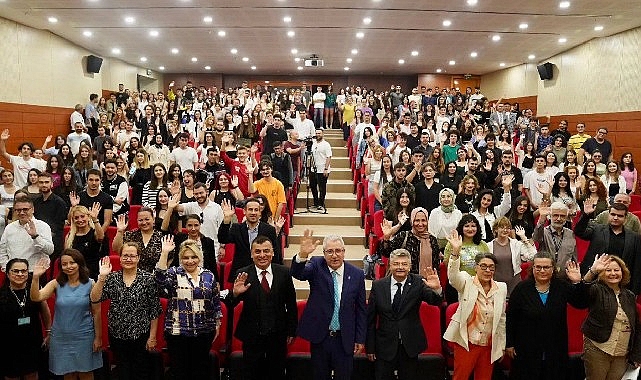 Rektör Prof. Dr. Budak, Oryantasyon Programlarıyla Yeni Egelilere “Merhaba” Diyor