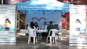 Anne Sütünün Bir Damlası Bin Yarar