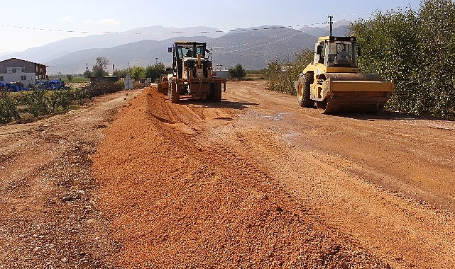 Antalya Büyükşehir Elmalı Bayralar köprüsünü yeniledi