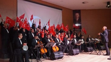 Atatürk’ün sevdiği yapıtlarla cumhuriyet coşkusu yaşandı