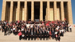 Borusanlılar’dan Cumhuriyetin 100. yılında Anıtkabir’e manalı ziyaret