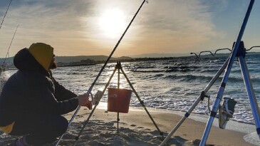 Çeşme’de 4. Surfcasting Balık Turnuvası Başlıyor
