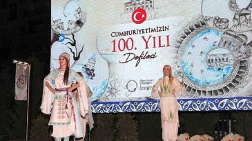 Cumhuriyetimizin 100. Yılı Defilesi