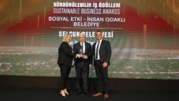 “Efes Tarlası Hayat Köyü’ne Sürdürülebilir İş Ödülü”