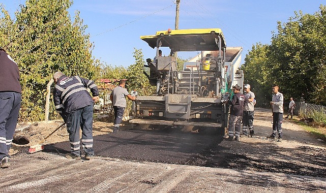 Elmalı Akçaeniş’te sıcak asfalt sevinci