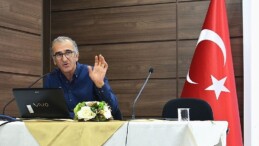 EÜ Edebiyat Fakültesinde “Cumhuriyet Periyodu Türk Romanında Atatürk” konuşuldu