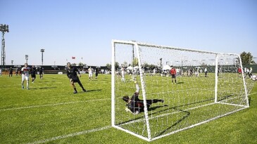 Futbolun efsaneleri Antalya’da buluşuyor