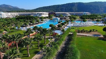 Hilton Dalaman, dünyanın dört bir yanından gelen dansçıları ağırlayarak Cumhuriyet’in 100. yılını kutluyor