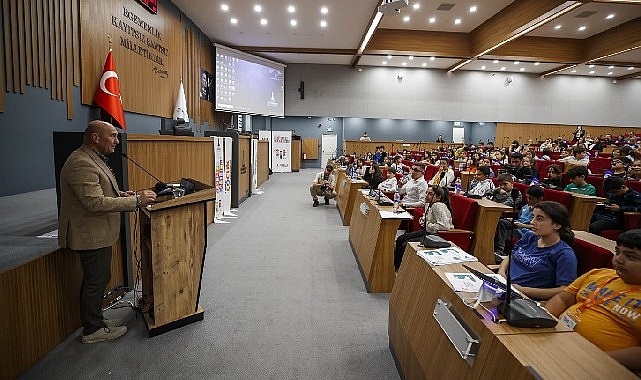 İzmir’de çocuklar kelam sahibi