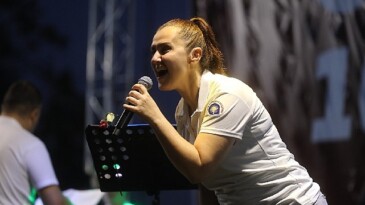 Karaalioğlu Parkı’nda Cumhuriyet coşkusu sürüyor