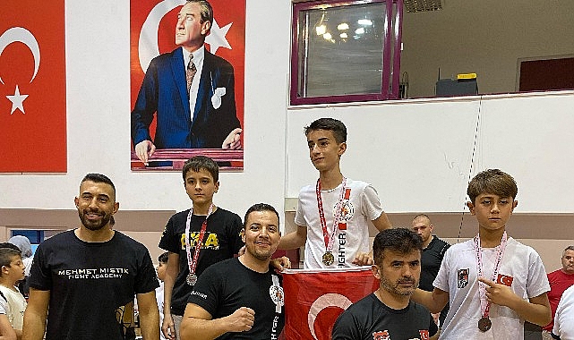 Kemer Belediyesi Kick Boks kadrosundan 6 madalya