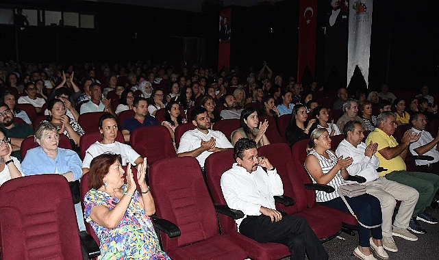 Kemer’de “Kaza Geliyorum Der” Oyunu Sahnelendi