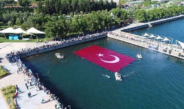 Kocaeli “Türkiye Yüzyılına Koşuyor”