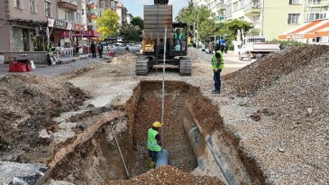 KOSKİ’den Malas Caddesi’nde 2.300 metre Su Kanalizasyon Şebeke Islahı