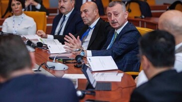Lider Büyükakın, Fransa’dan tüm Avrupa’ya seslendi; ”Tüm suçsuz insanların hakları korunmalı”
