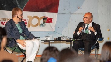 Lider Soyer, “100. Yılda 100 Gençle” Cumhuriyet’i konuştu