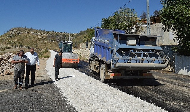 Manavgat Sırtköy Mahallesi Küme Yolu asfaltlanıyor