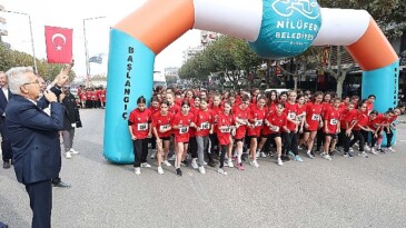 Nilüfer’de Cumhuriyet’in 100 yılı için koştular