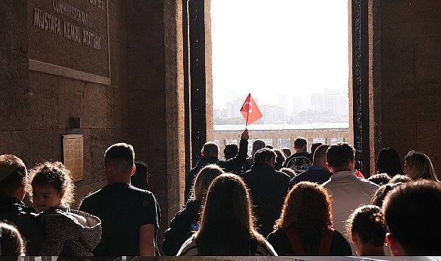 Polisan Kansai Boya’dan Anıtkabir Ziyareti