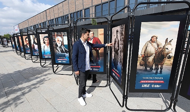 Roman Kahramanları Yapay Zekayla Canlandı Kocaeli’nin Kadim Esnafları Çizgilere Yansıdı