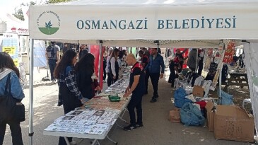 Üniversite Öğrencilerine Geri Dönüşümün Değerini Anlatıldı