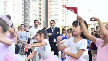 Yenişehir Belediyesinden 100.yıla yakışır kutlamalar