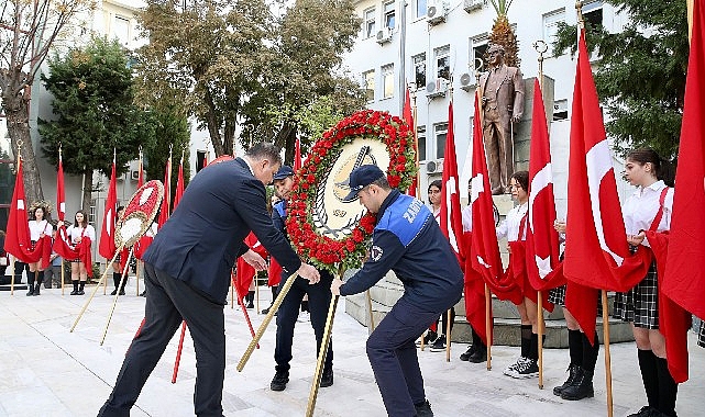 85 yıllık hasretin sirenleri Karşıyaka’nın dört bir yanında duyuldu