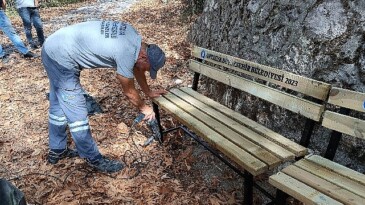 Antalya Büyükşehir’den Gündoğmuş’ta 26 mahalleye piknik masası 