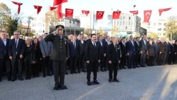 Atatürk, Bayrampaşa’da merasimle anıldı