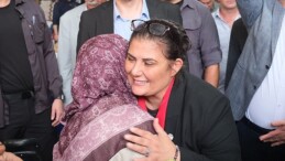 Aydın Büyükşehir Belediye Lideri Hasret Çerçioğlu Sökeli vatandaşlarla buluştu.