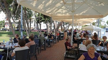 Barbaros Çay Bahçesi eski günlerine döndü 