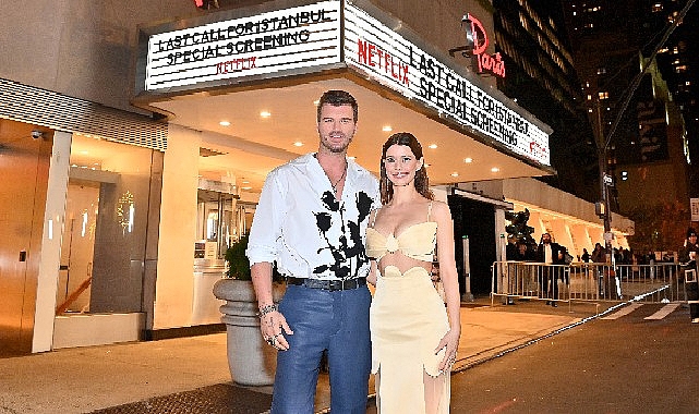 Başrollerini Kıvanç Tatlıtuğ ve Beren Saat’in paylaştığı yeni Netflix sineması İstanbul İçin Son Davet’in özel gösterimi New York’ta gerçekleşti