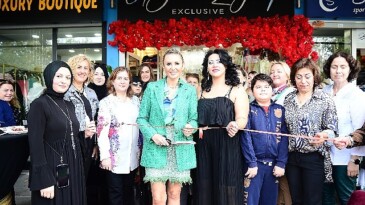 Bayan girişimcilerden renkli açılış