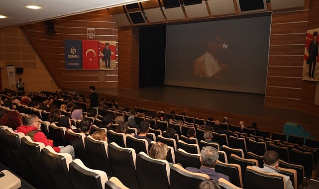 Büyükşehir, Büyük Lider Atatürk’ü özel sinema gösterisi ile andı