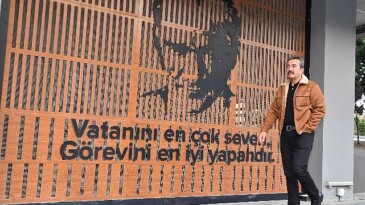 Çukurova Belediyesi: “Başöğretmen Atatürk’ün izindeyiz”