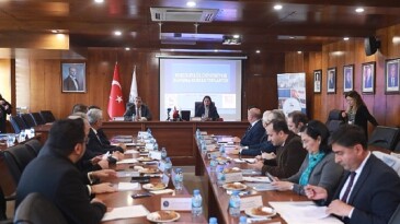 Deü müracaat şurasında iş birliği fırsatları ele elındı