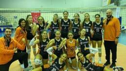 Eczacıbaşı 2. Lig Voleybol Kadrosu Deplasmanda Kazandı