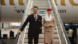 Emirates marka elçisi Penélope Cruz’un yer aldığı reklam sineması çekimlerinin kamera gerisi yayınlandı