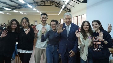 EÜ Merkez Kütüphanesi öğrenciler için toplumsal ömür alanına dönüştü