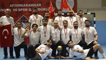 Futsal turnuvasının şampiyonu Nilüfer Belediyesi GESK