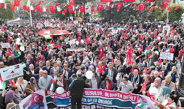 Gölcük’te binlerce kişi filistin için yürüdü