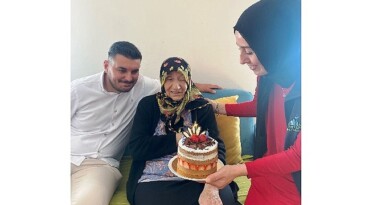 Kartepe’de sürpriz doğum günü