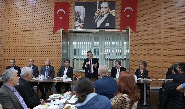 Lider Böcek ‘den hemşeri derneklerine teşekkür  Lider Böcek: ‘İşimiz çok, yolumuz uzun’